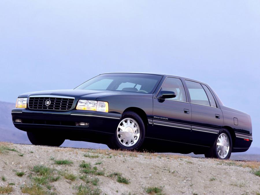  Cadillac DeVille Concours 1997 года  (фото 17 из 21)